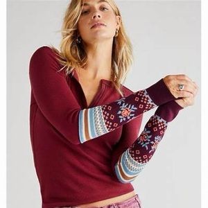 Free people Mikah Notch neck top size large in wine color